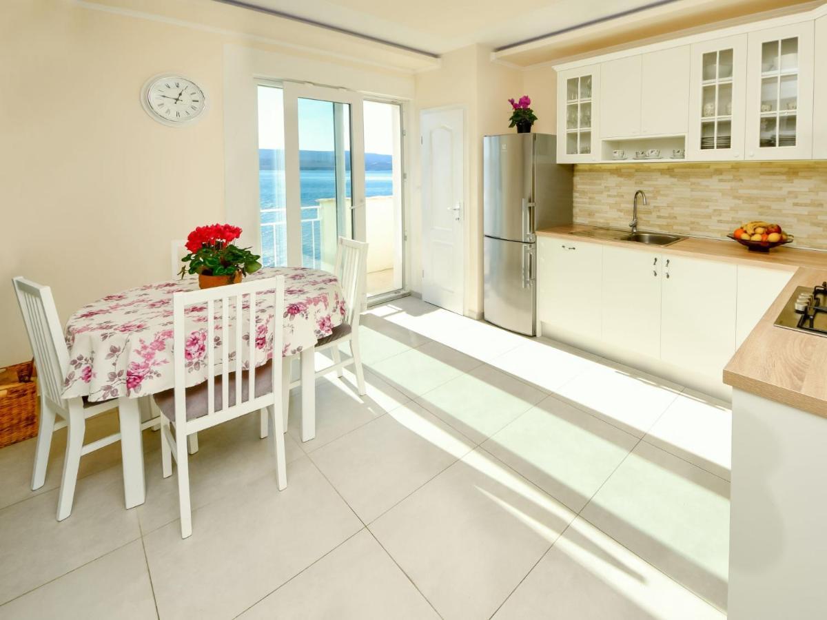 Holiday Home Lara By Interhome Omis Luaran gambar